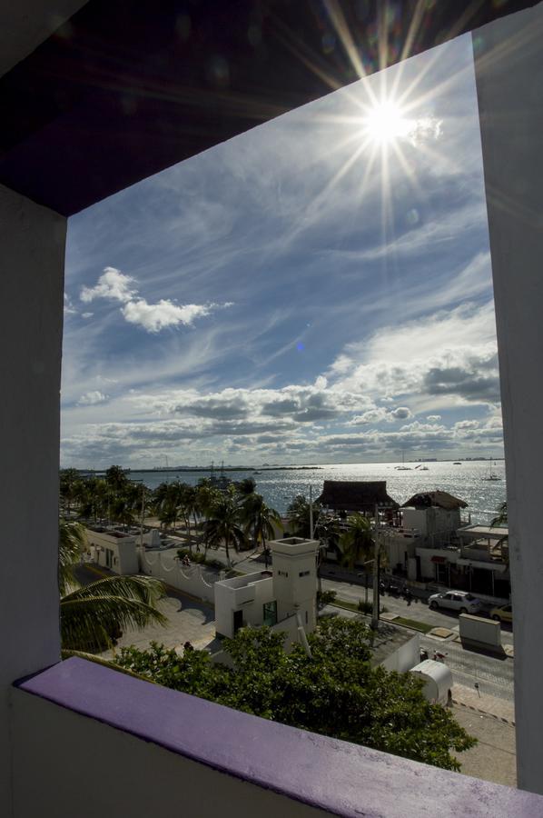 Les Trois Singes - Friendly Hostel Isla Mujeres Exterior photo